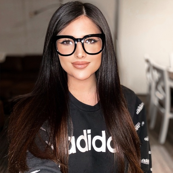 Meet your Posher, Anna - Picture 7 of 7